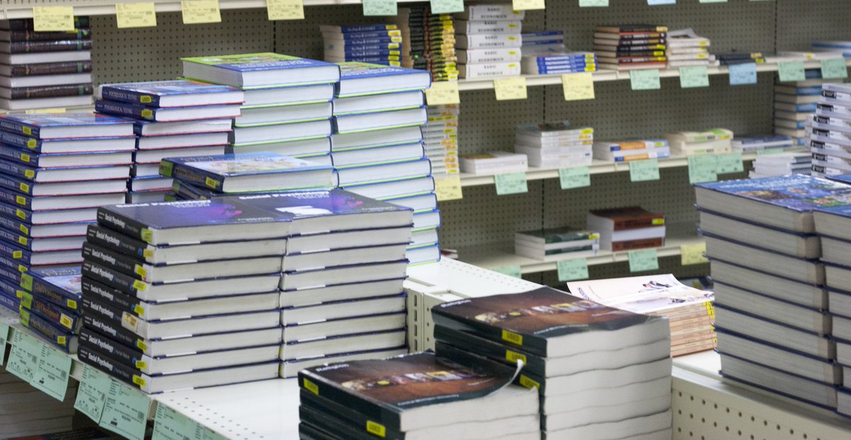 CMUBookstore's tweet photo. Sign up for Fall #EasyText and make buying textbooks easy! Register on our website. There is no fee for the service! #cmich2021 https://t.co/y157TmuJvl