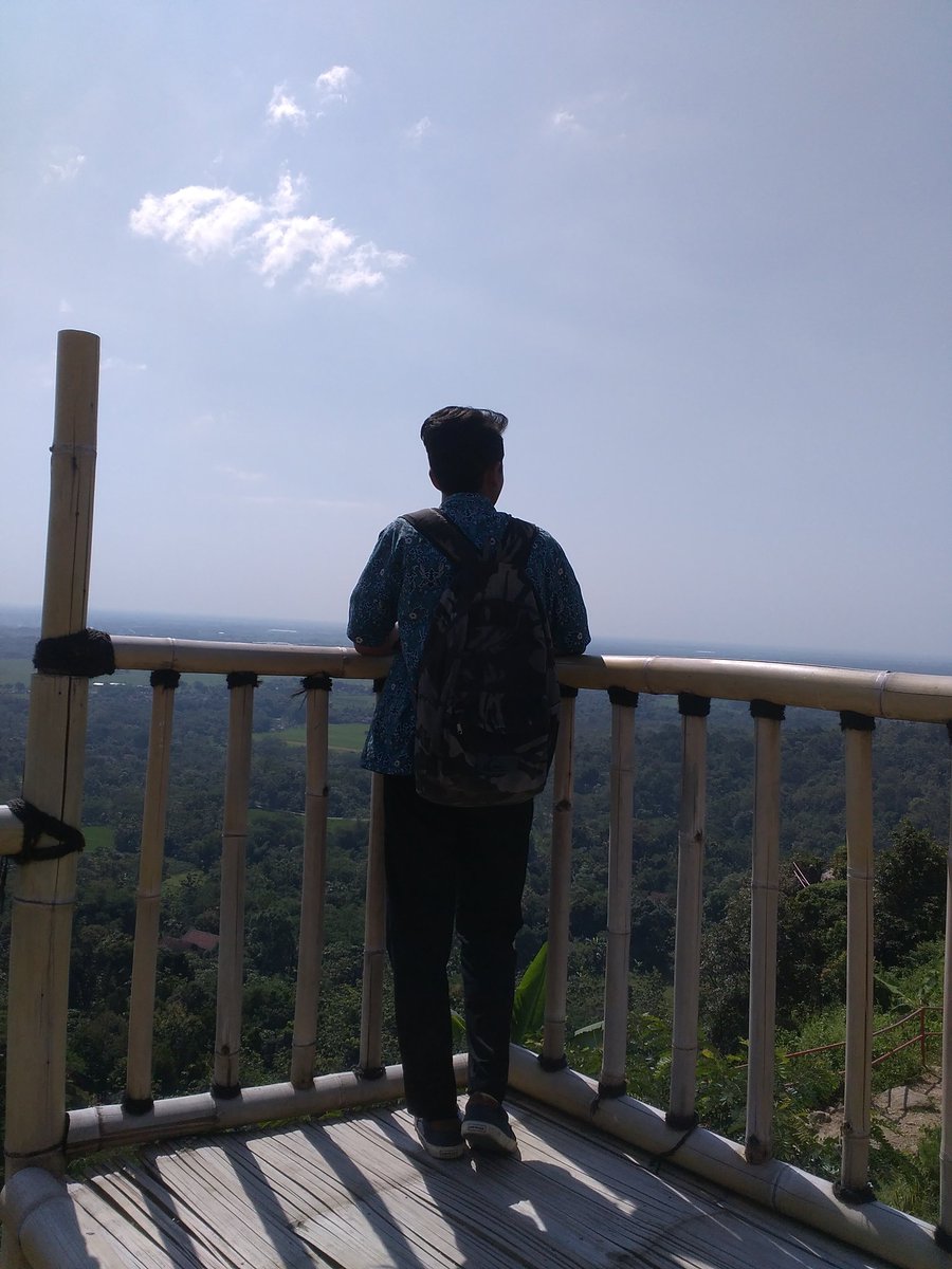 abdu_s12's tweet photo. Kemaren kalah, Sekarang kalah Dan kami juga tau besok kami akan kalah lagi. Ya...  Mau gimana lagi udah kagok gini.
#santrikagok😀 https://t.co/m49yZnzfxa