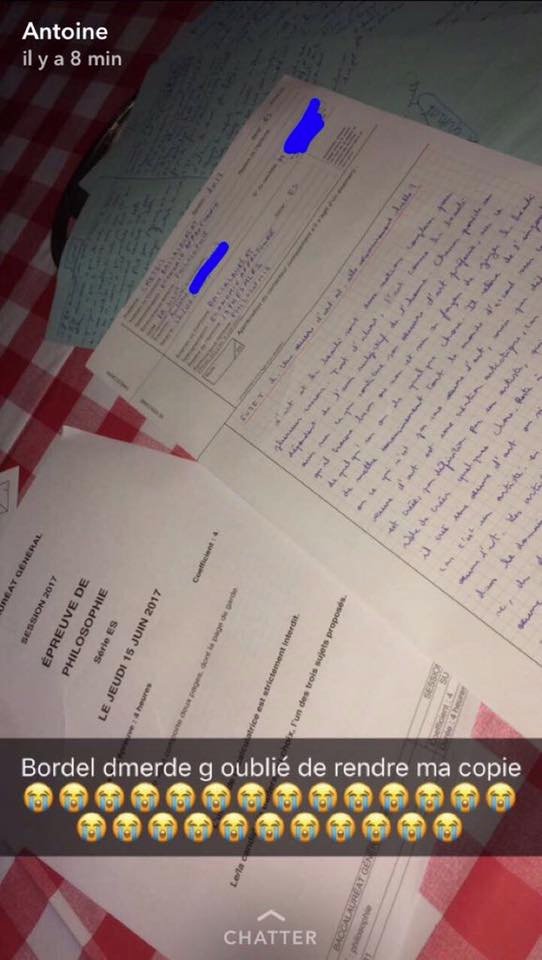 Aweniing's tweet photo. Le titre du gars le plus con c'est pour lui #BacPhilo2017 #Bac2017 https://t.co/18Wwz5qnjs
