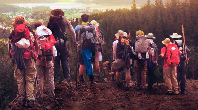 festivalav's tweet photo. Stasera si inaugura il palco principale a #fav11! Vi aspettiamo alle 21.15 per la proiezione di #Footprints sul #CamminodiSantiago https://t.co/14KbvBYYXe