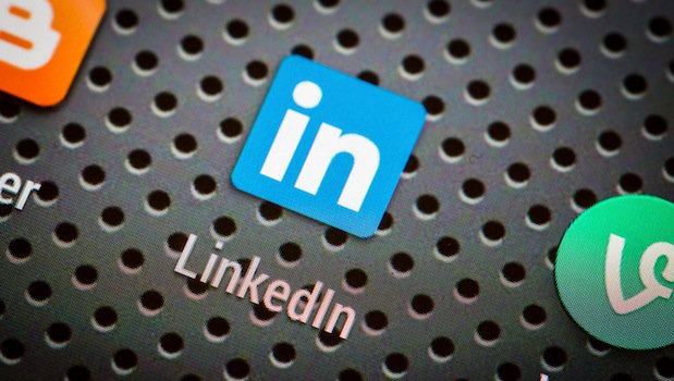 lenahuntlife's tweet photo. How To Improve Your Linkedin Profile | Click to get the strategy https://t.co/27Ef5rTd53 #linkedin #lenahunt #strategy #content #writing https://t.co/tqDb9XIda0