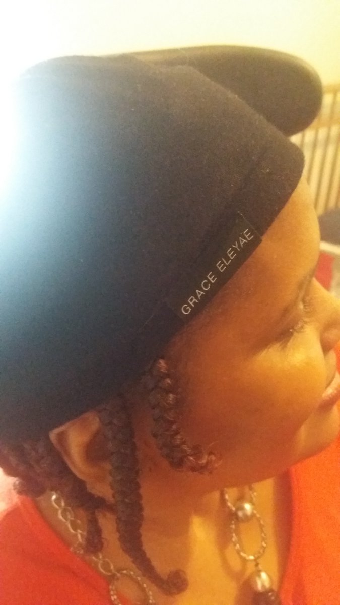ReelDeborahM's tweet photo. Freshly washed rocking my braids w/ my favorite satin lined cap @Satinlinedcaps #naturalhair #moistureproblemsolved thanks to #GraceEleyae https://t.co/cfTzmY04gE