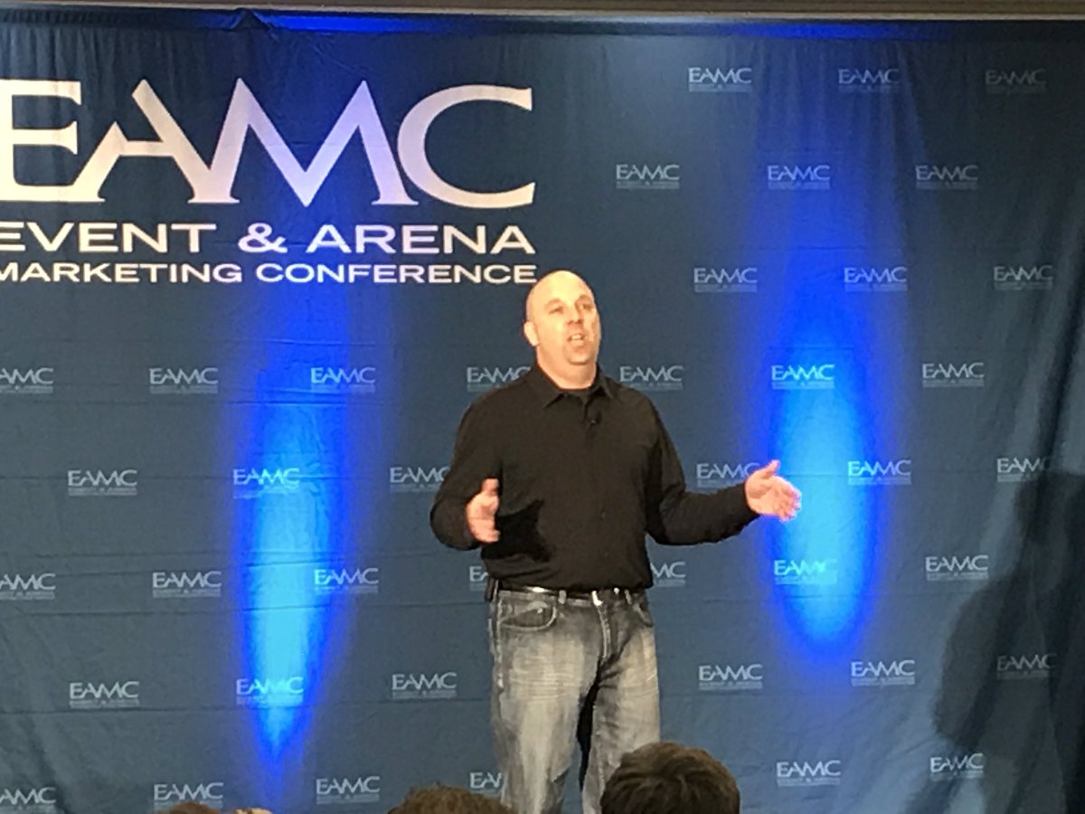 evmconference's tweet photo. "When you give and expect nothing in return, amazing things happen to your brand." - @CoachBru #EAMC2017 https://t.co/igVmBpfyWQ