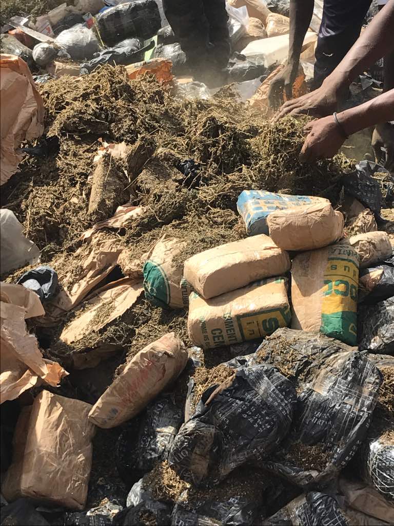 EnaSenegal's tweet photo. Stage à Fatick: quelques photos des activités. #StageENA_FK #Kebetu https://t.co/ag1mZv8SgA