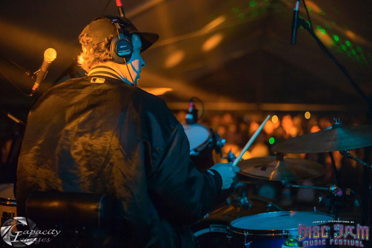 breakscience's tweet photo. #TBT Our set at @DiscJamFestival with the Break Science Live Band last weekend.
📷: @CapacityImages #discjam2017 https://t.co/GjOPlIChnf