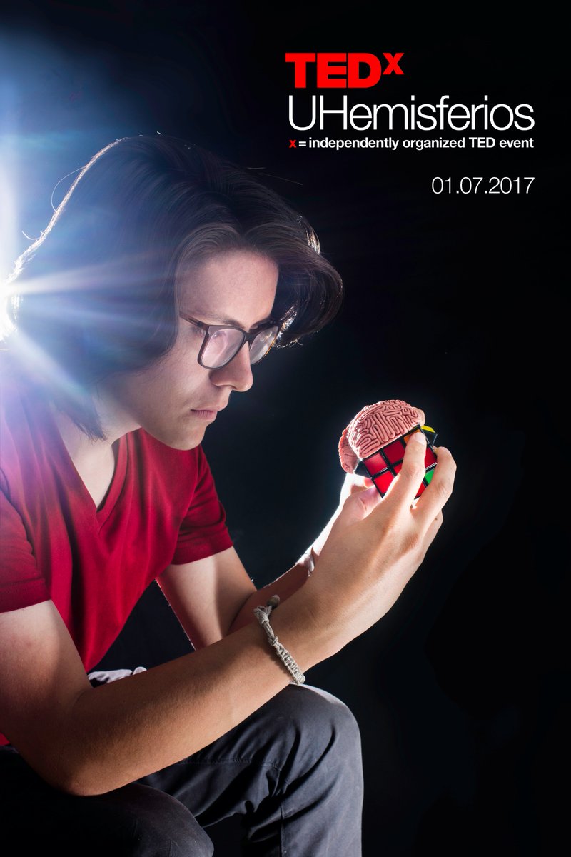EmilioEsteban06's tweet photo. Para llegar a la sima hay que pensar diferente, por esto el CAMBIO es uno de los tres ejes del #TEDxUHemisferios #BrainRevolution RT https://t.co/PM6HjO4Zqe