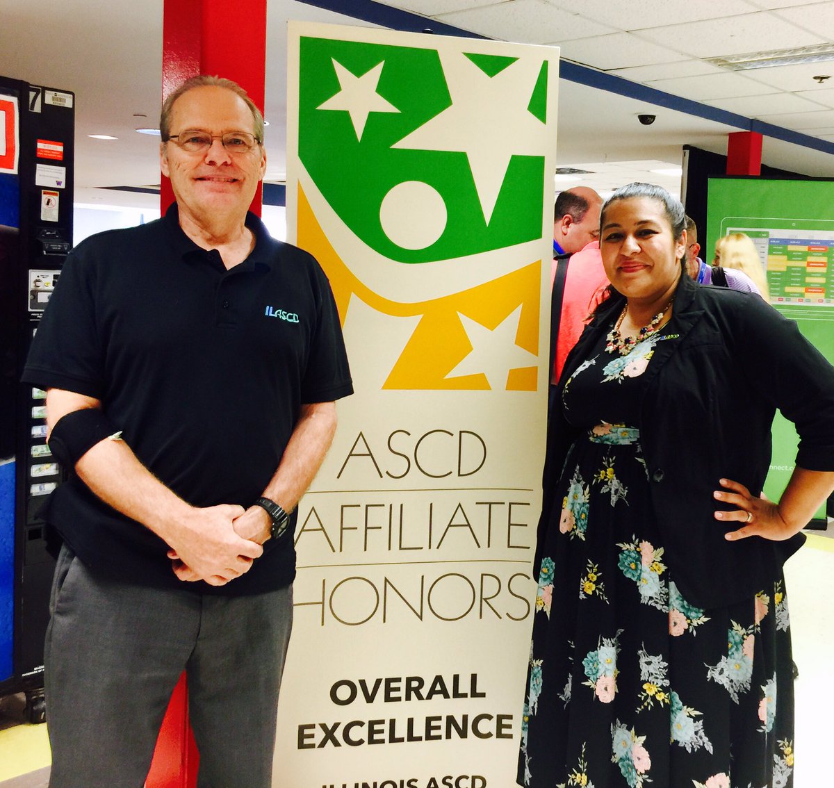 Stopping by the <a href="/ILASCD/">IL ASCD</a> booth to say hi! #ilascd #ascd #129learns #1stedu #ilwholechild