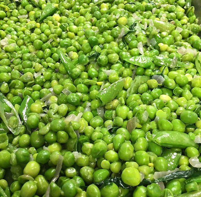 chefnateking's tweet photo. Prep for spring pea agnolotti filling for the @laspinetta lunch this weekend @cachecacheaspen @foodandwine #aspen #delicious #fwclassic https://t.co/vO9GY85zrU
