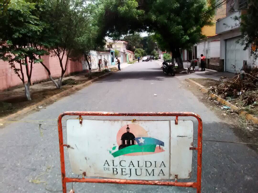 Operación limpieza en el centro de #Bejuma <a href="/alc_bejuma/">Alcaldia de Bejuma</a>