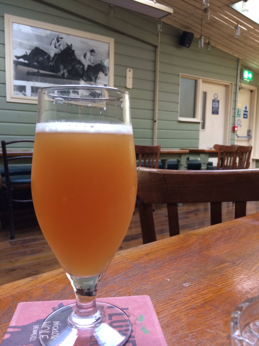 notnomoretho's tweet image. New beers @SLambertSons couldn't even wait to take picture of a full glass it's that good #getthetable