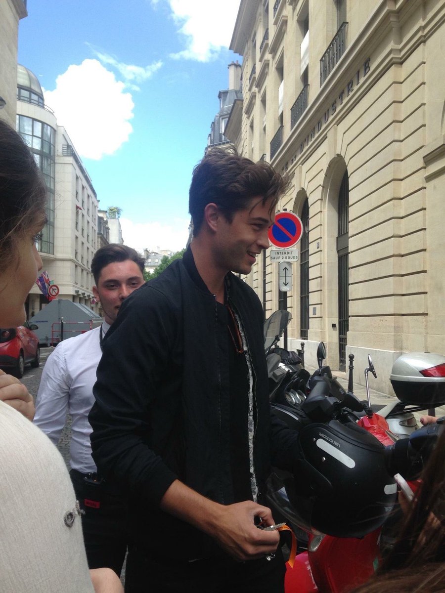pFranciscoLa's tweet photo. Francisco Lachowski, 25. https://t.co/kg5XFk5Zq5
