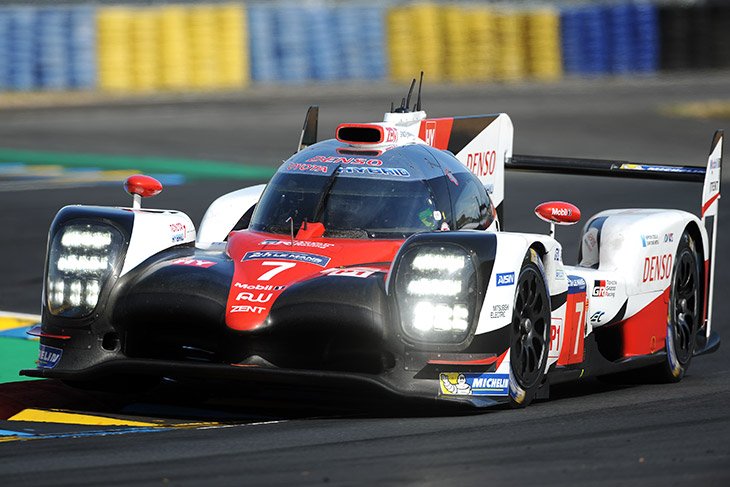 dailysportscar's tweet photo. .@Toyota_Hybrid, @kamuikobayashi Break @24hoursoflemans Lap Record >>> https://t.co/Sya9Qu7CE5 #LEMANS24 https://t.co/uHaSTnjVAq