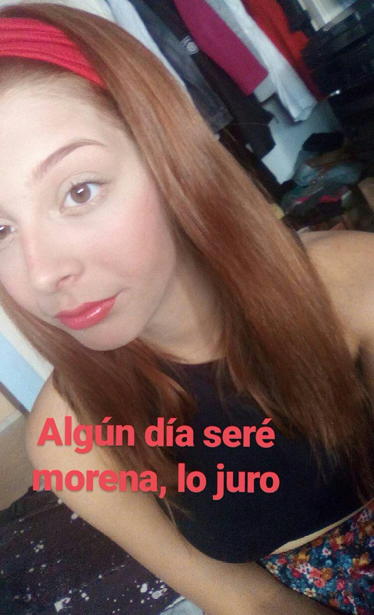 MimiSuarez18's tweet photo. Bueno, que me encanta como me queda el putirojo. https://t.co/rMRhNbFNMa