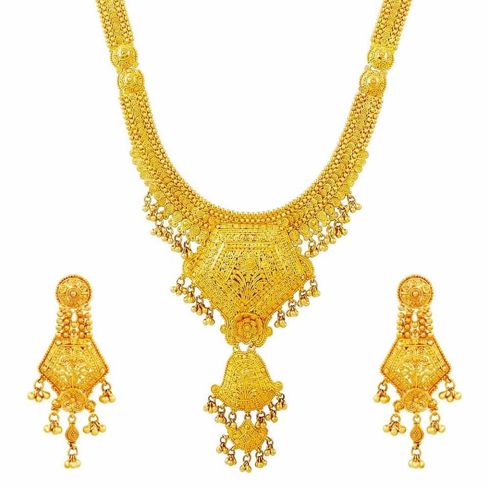 crossaheadREAL's tweet photo. Browse through the jewellery designer profiles on Crossahead and choose some of the most divine designs for yourselves.

#jewelrydesigner https://t.co/yH9yL7PoPU