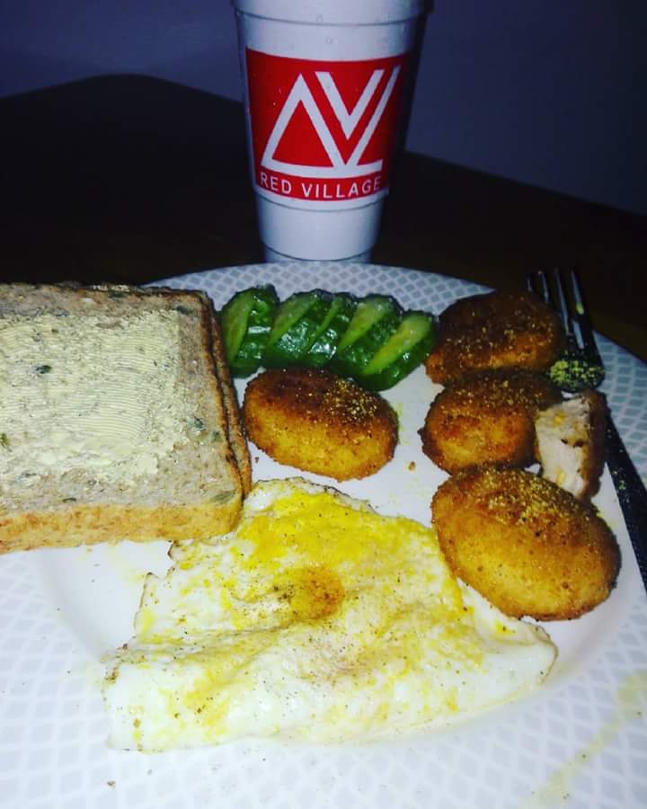 LaylaLaurenLeo's tweet photo. #Hungry after a long day !!! #chickennuggets #Eggs #cucumber #Healthbread #CapeGourmet #RedCupVillage #Snacks #Foodlovers #foodblogger https://t.co/PDXvVEzaQG
