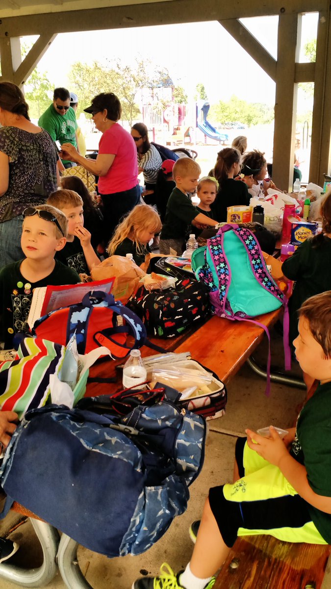 A picnic was the perfect way to have one final lunch together! #PRPride