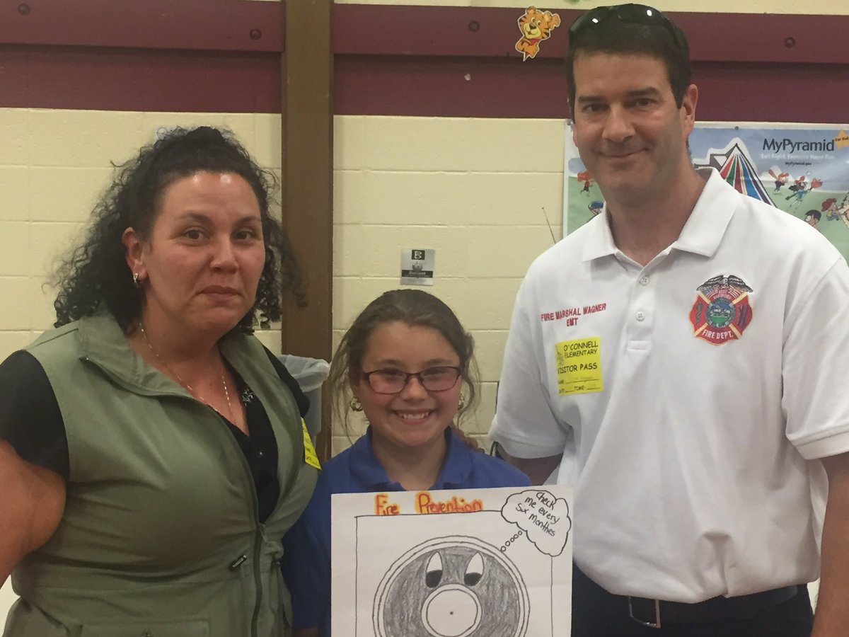 OConnellTigers's tweet photo. OC PBIS ASSEMBLY FUN! 

#OCPRIDE https://t.co/jLQLPtHEaQ