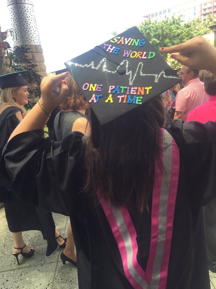 Kathy_74's tweet photo. Eres y serás la mejor siempre #proudmom #Gradumet2017 https://t.co/Q1AQCNxx4W