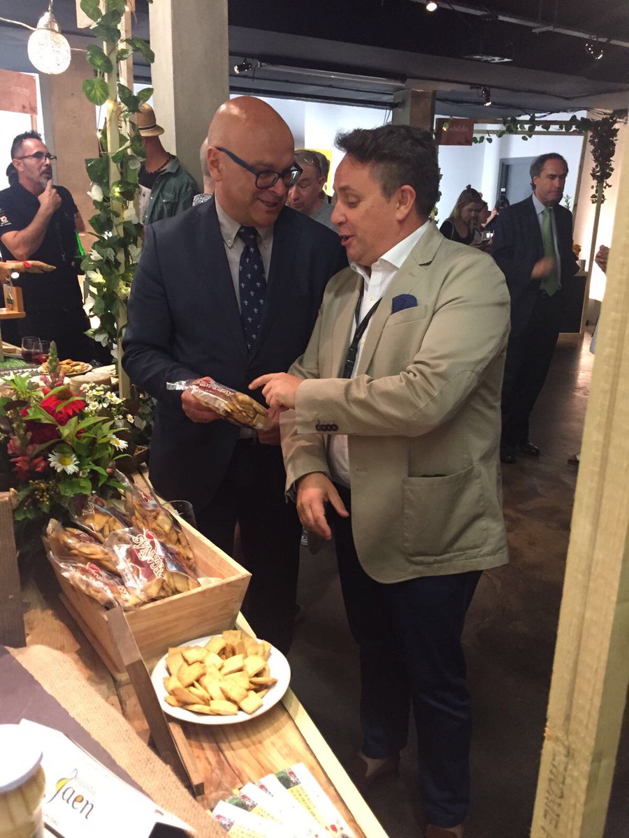 La gastronomía, eje de la acción promocional que <a href="/dipujaen/">Diputación de Jaén</a> y <a href="/dipgra/">Diputación de Granada</a> realizan hoy en Londres dipujaen.es/_area-de-actua…