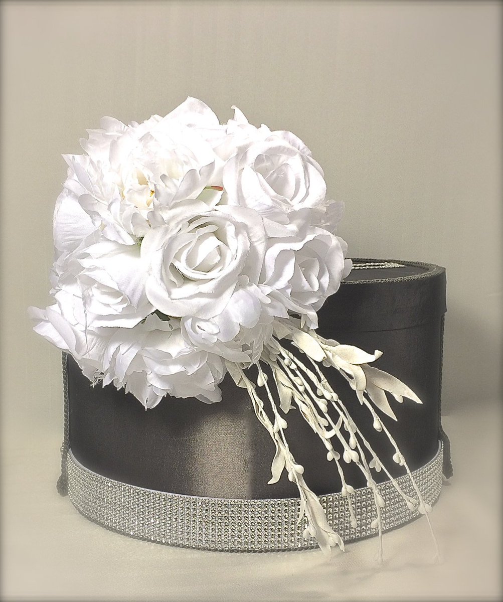 MaryAnnBaskoff's tweet image. Wedding Card Box  Wedding Money Box Ascot Wedding Card Holde… tuppu.net/e046a93b #WrapsodyandInk #CustomCardBox