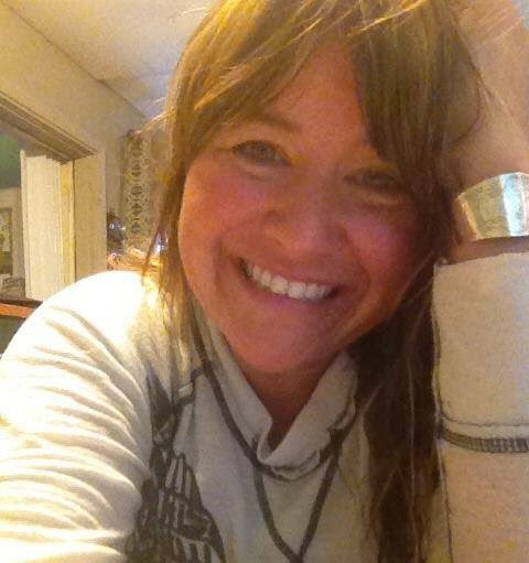 nataliasmith345's tweet photo. Today is the one year mark of living without my mom. I hope heaven knows the amazing person they have. ❤️ https://t.co/Fb5l6Lnje6