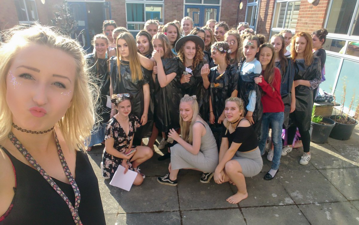 AHS_textiles tweet picture