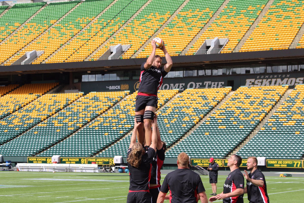 RugbyCanada's tweet photo. Thanks to the @EdmontonEsks for letting us take over Commonwealth Stadium ahead of Saturday's test match vs. @RugbyRomania! #RISEAsOne https://t.co/vQWPssoZ3i