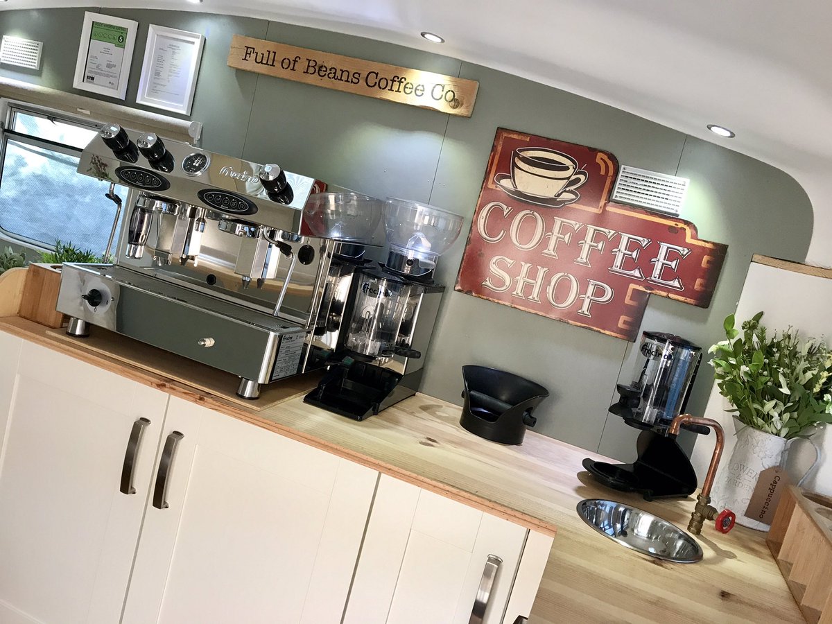beanmachineuk's tweet image. Few snaps of the caravan. #coffee #fullofbeanscoffeeco #vikingfibreline #vintagecaravan #retrocaravan