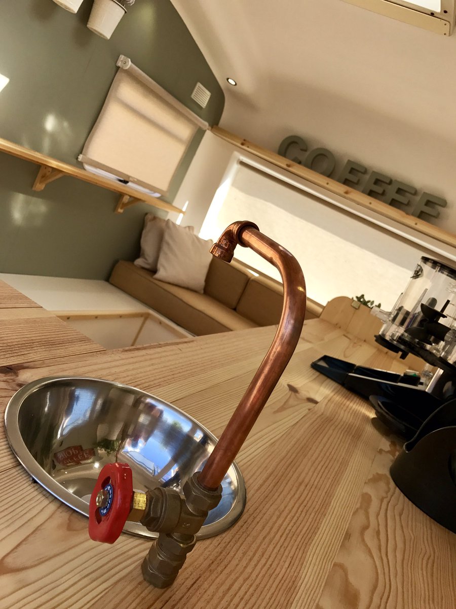 beanmachineuk's tweet image. Few snaps of the caravan. #coffee #fullofbeanscoffeeco #vikingfibreline #vintagecaravan #retrocaravan