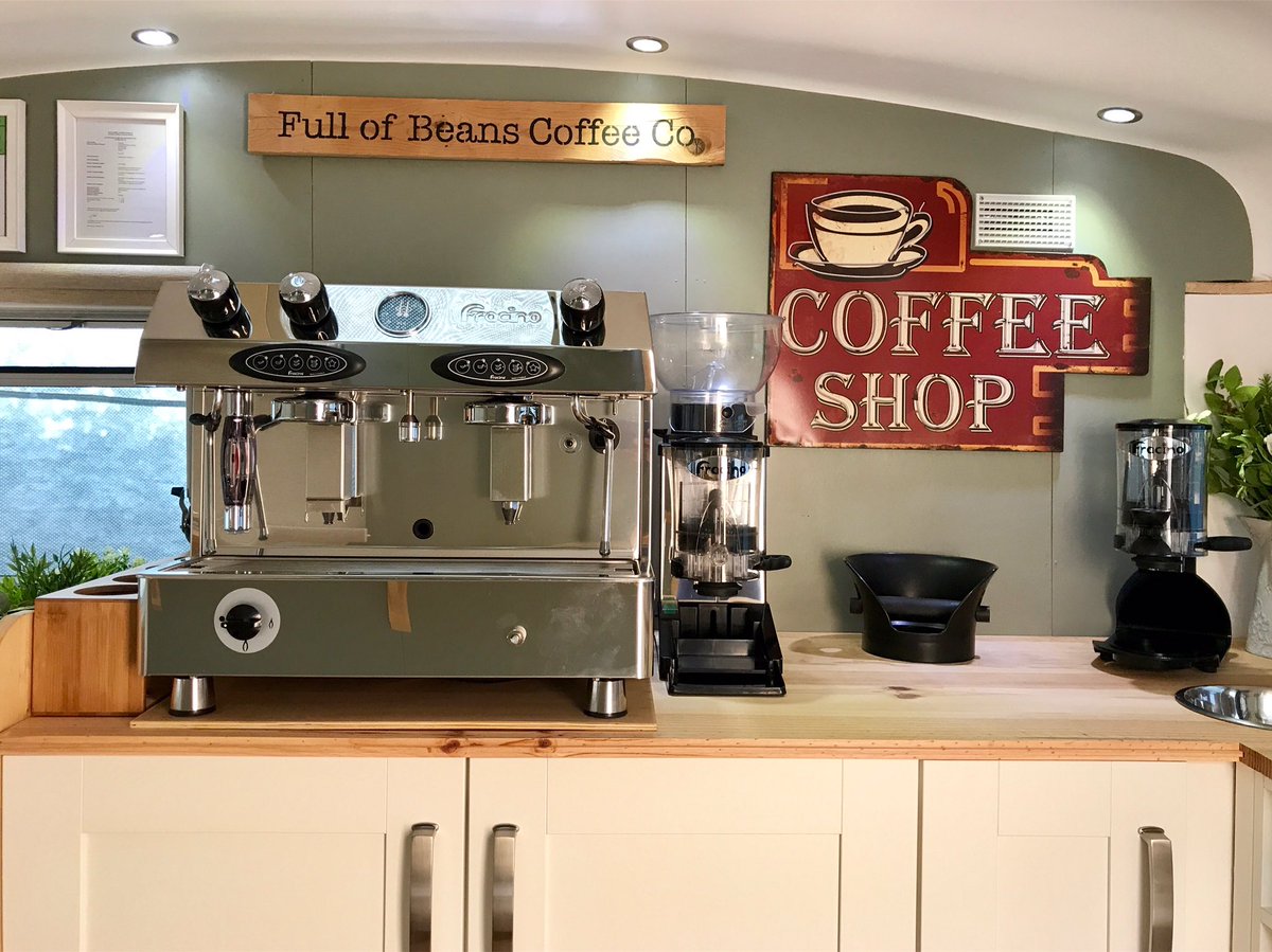 beanmachineuk's tweet image. Few snaps of the caravan. #coffee #fullofbeanscoffeeco #vikingfibreline #vintagecaravan #retrocaravan