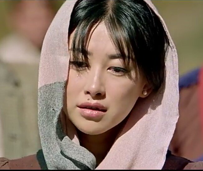 How gorgeous is Our #Tubelight diva @Zhuzhu_juju 😍..Cant get enough of her n #MainAgar ...#Tubelight is gnaa be double treat for me..🙌