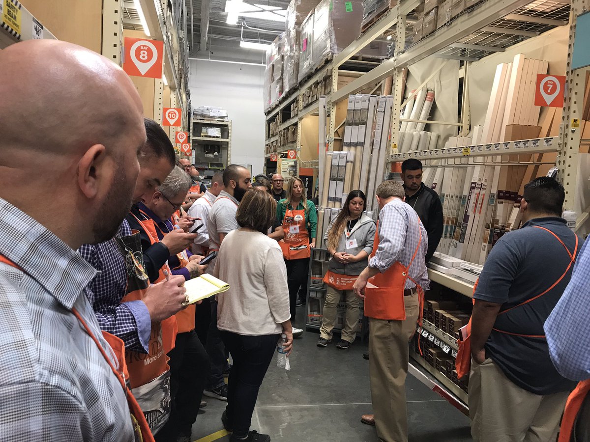 Barrayesi's tweet photo. Great information at the D59 MVP RVP walk ! #PacNorthProud https://t.co/zGvOeFyah0