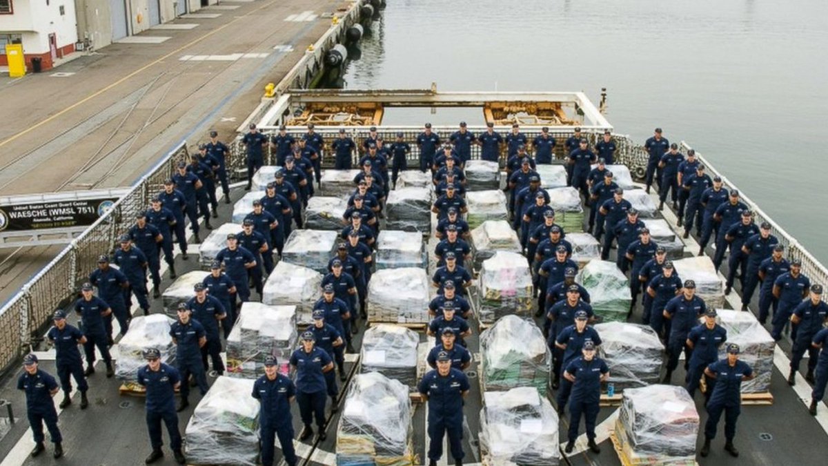 .@uscoastguard brings ashore 18 tons of seized cocaine bit.ly/2rANzg0 https://t.co/8jom6pUzKN
