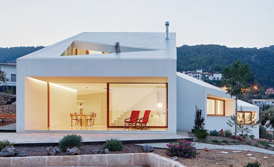 AIANational's tweet photo. .@ArchRecord recently announced its list of the most inspiring and beautifully designed homes: https://t.co/skrPIP50mS https://t.co/FDoh9Av0Uo