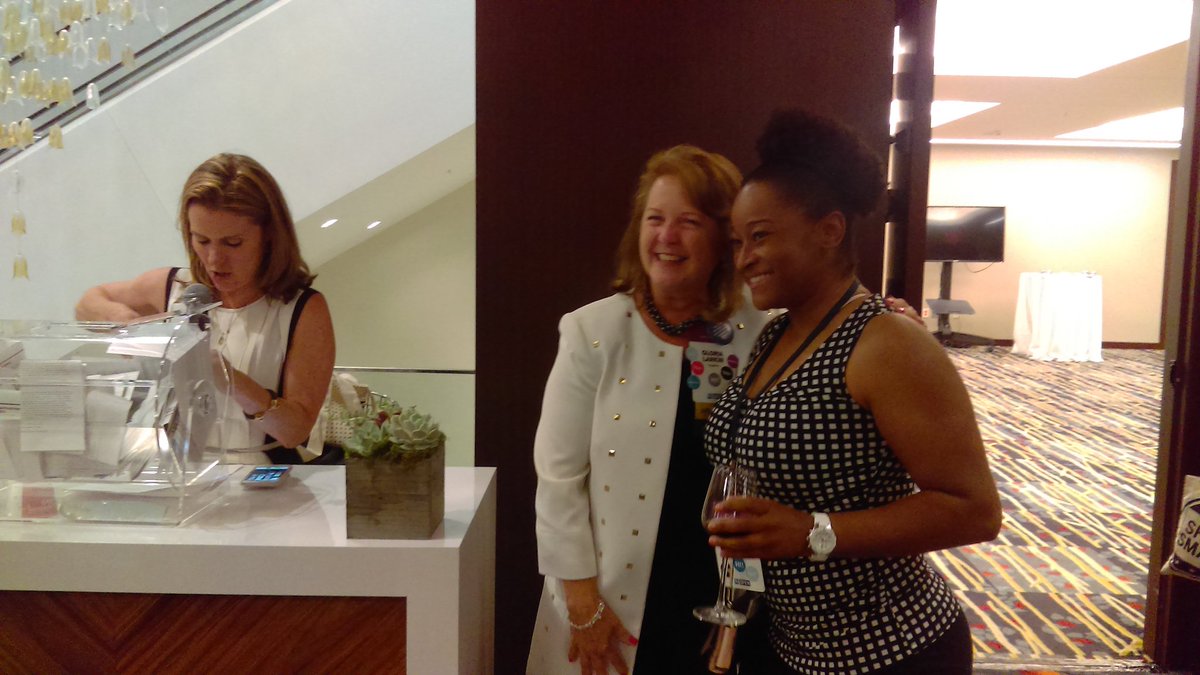 TargetGov's tweet photo. The final event of the evening @AmexOPEN the winner of a one hour consult with Gloria Larkin. Congrats Christina Bert of CTS. #OGCDCSUMMIT https://t.co/OfiRgfmZ6i