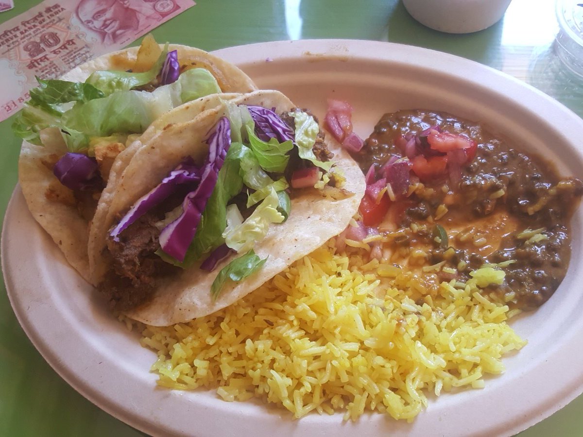 IndiMexEats's tweet photo. #amazing #tacos#hollywood https://t.co/IucGdJlu0Y