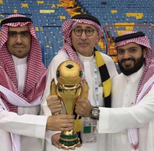 الله يوفقك ويكتب لك الخير .. 
اتحادي اصيل تحملت الكثير 
والكثير من اجل #الاتحاد 
من القلب شكراً #حاتم_باعشن
وكلنا #انمار_الحائلي_وكعكي 💛