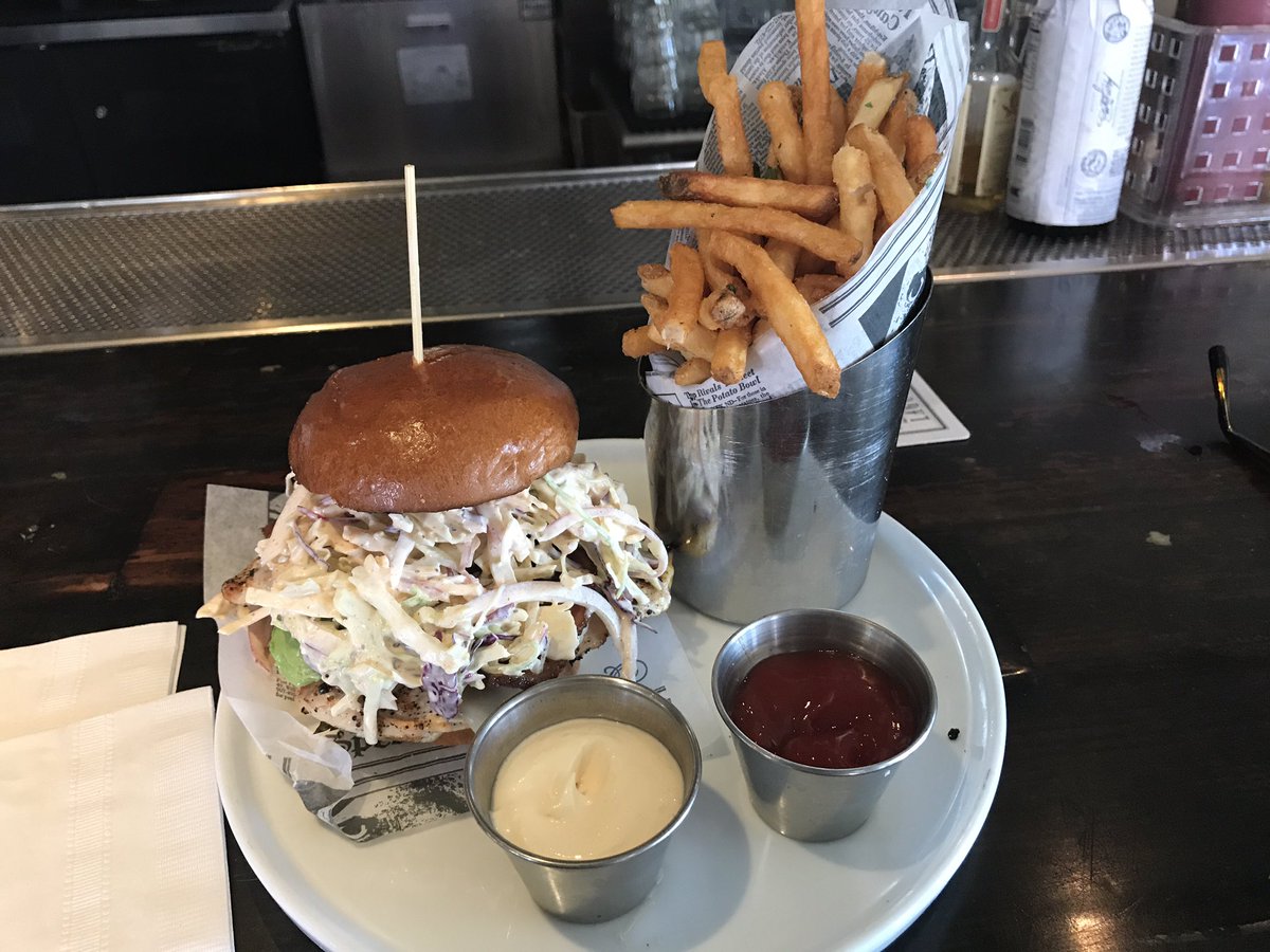 Decided to pig out a little for lunch after doing a double in the early AM.Thanks <a href="/VeniceWhaler/">Venice Whaler</a> for the cheat! #RSI #FocusOnFoodNotFinances