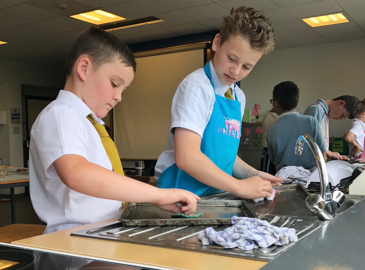 TargetedSupport's tweet photo. P7s making cookies in FCT. Made my day to be offered one. Tasty early lunch. #targetedsupport #unitedinpurpose #loveasnack https://t.co/qoX4R4t9eI