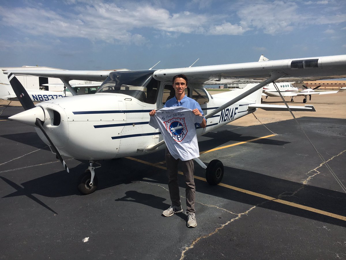 chad_ecklund's tweet photo. My first solo flight was a success! https://t.co/NZaSHOHeWe