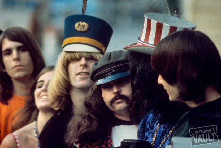 TripsNTunes's tweet photo. June 15, 1967 

The Straight Theatre on Haight St was 'christened' with a party the night before Monterey Pop. The #GratefulDead performed https://t.co/BFKaiVcWr6
