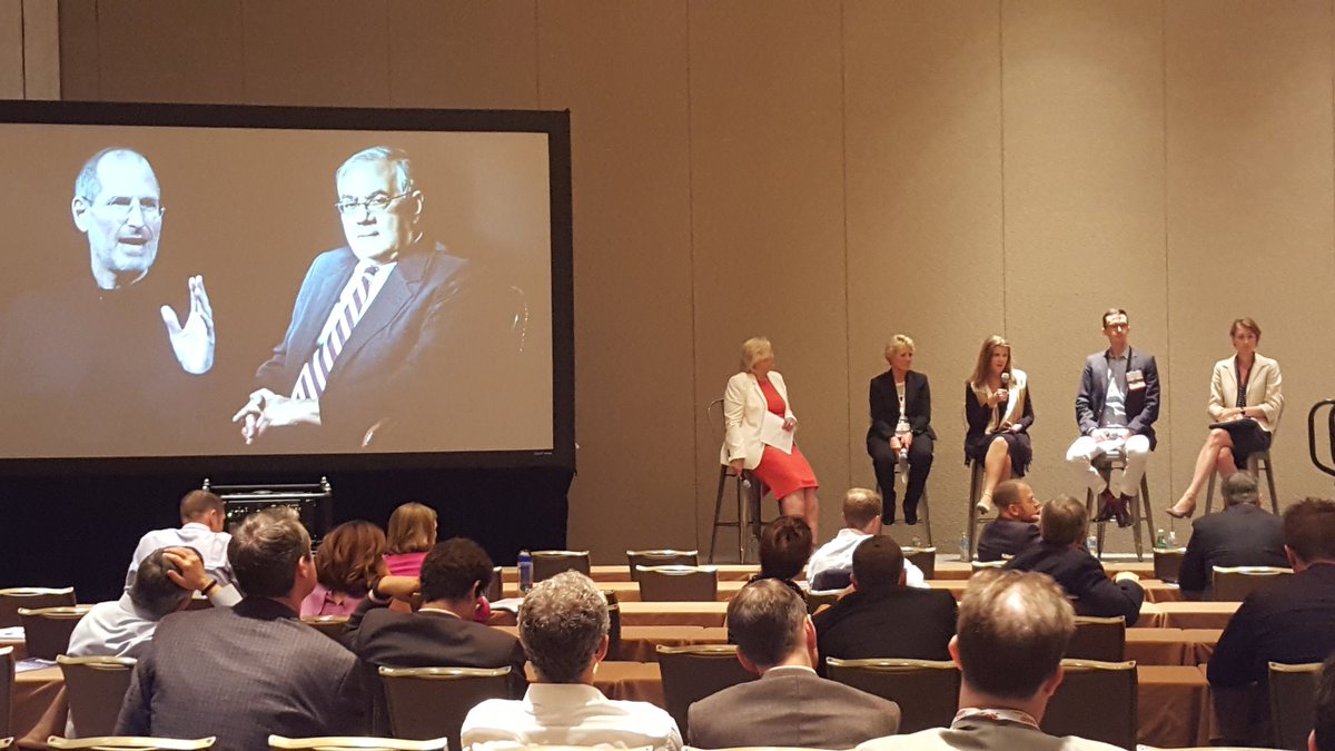 "Regulators aren't gonna let #AI to market without knowing WHY decisions are made." <a href="/sffed/">Federal Reserve Bank of San Francisco</a> <a href="/JoAnnBarefoot/">Jo Ann Barefoot</a> @mkoide1 #regtech 

#EMERGEForum17