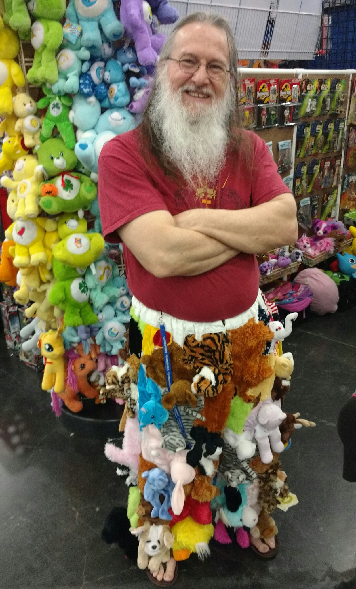 John Moffitt 🌊🌊🧢🧢 on X: #SomethingYouDontSeeEveryday A man with pants  made of toys.  / X