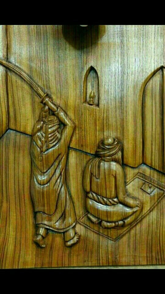 اليوم جرحت هامت الامام علي (ع)
اليوم حقآ تيتمت اطفال الكوفه 
السلام عليكم يوم ولدت ويوم استشهدت ويوم تبعث حيا