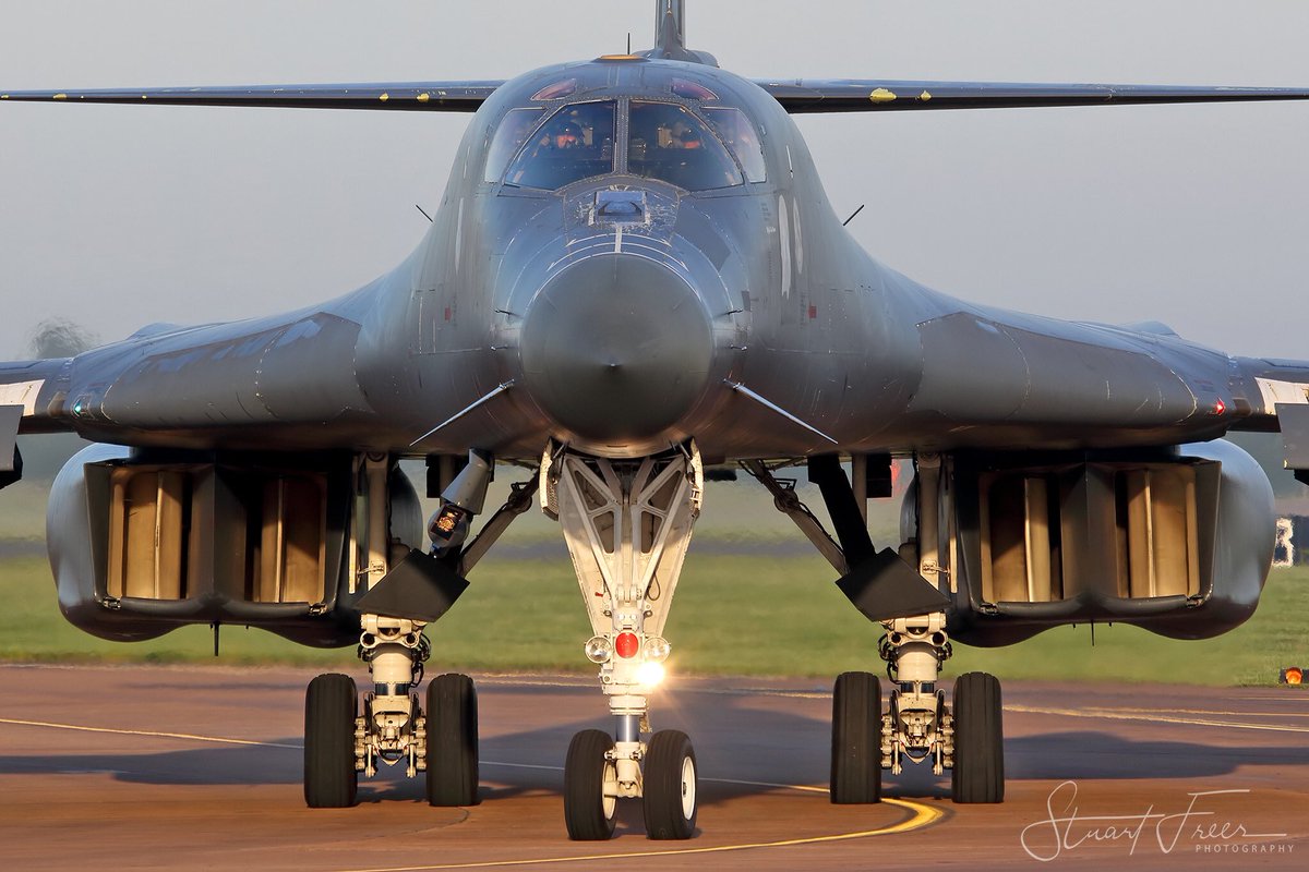 stuartfreer1's tweet photo. Just back from two truly epic days at RAF Fairford for #BALTOPS2017. @B1B_Driver @AFGlobalStrike https://t.co/uBTbO8Yjcw