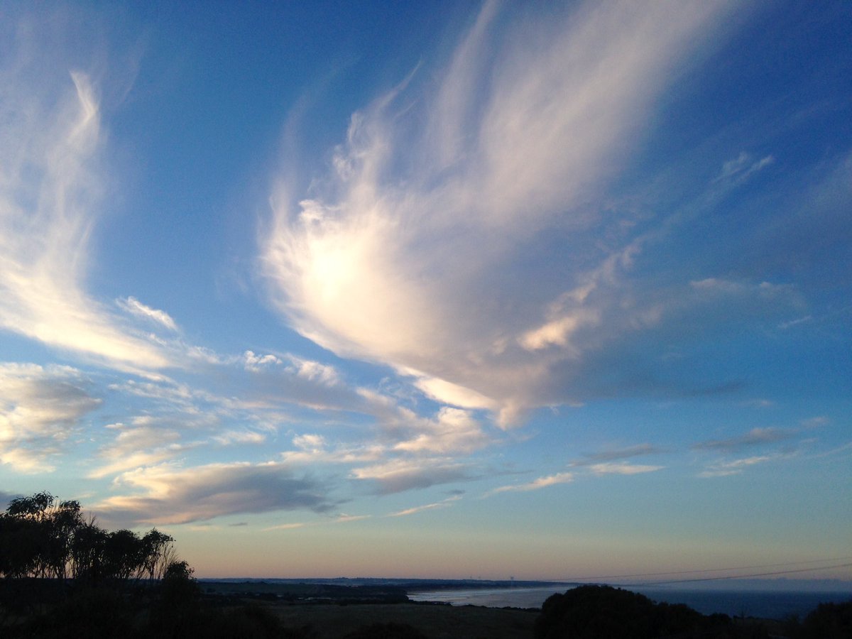 Looks like s cracker of a winters day coming up!
#gippsland #coast #victoria #skies #winter2017 #basscoast #wandervictoria