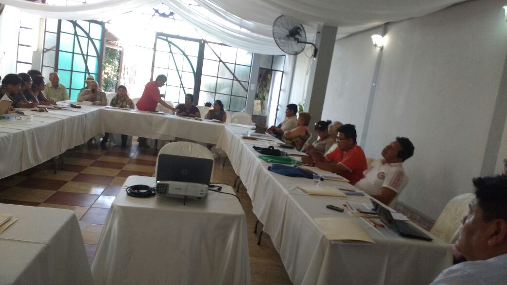 CNA_Peru_'s tweet photo. Educación Intercultural y Bilingüe para nuestros pueblos. Hoy y mañana sesiona en #PuertoMaldonado la #CONEIB de la que formamos parte. https://t.co/GlQqCoHLNl