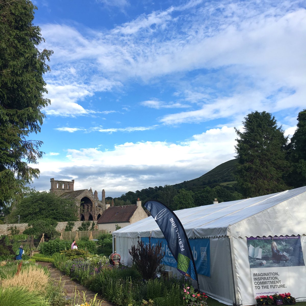 BordersBookFest's tweet photo. Dramatic skies (which we can happily report as mostly shower-free) this evening at #BordersBookFest17 in Melrose #scottishborders https://t.co/UVF3ZggEFV