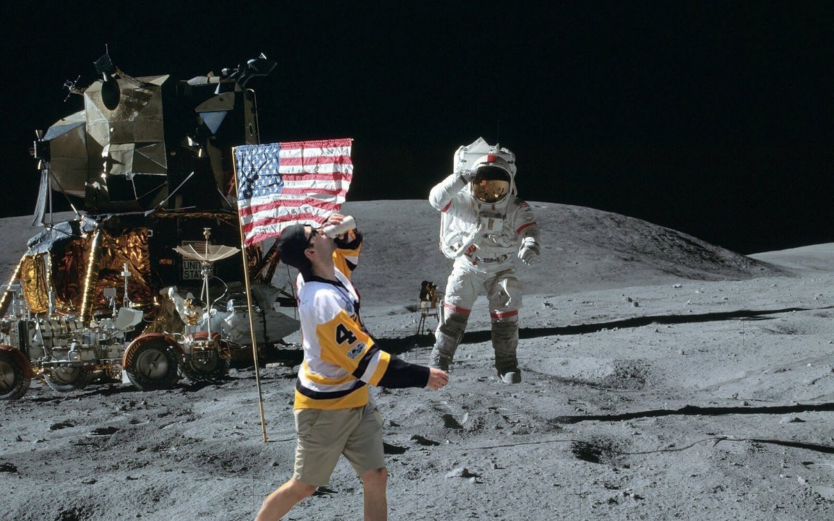 And the MVP of the parade goes to... @6Schultz6!

Read more: pens.pe/2rwxNra

📷 cred: @atrichmiller