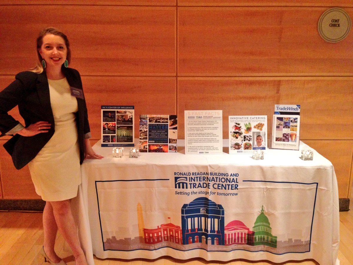 ReaganITCDC's tweet photo. Scenes from tonight's Expand Your Circle of Influence event w/ @dcchamber @NOVAChamber @alexvachamber & @DullesChamber #ChambersConnect https://t.co/IiQTfYEB14